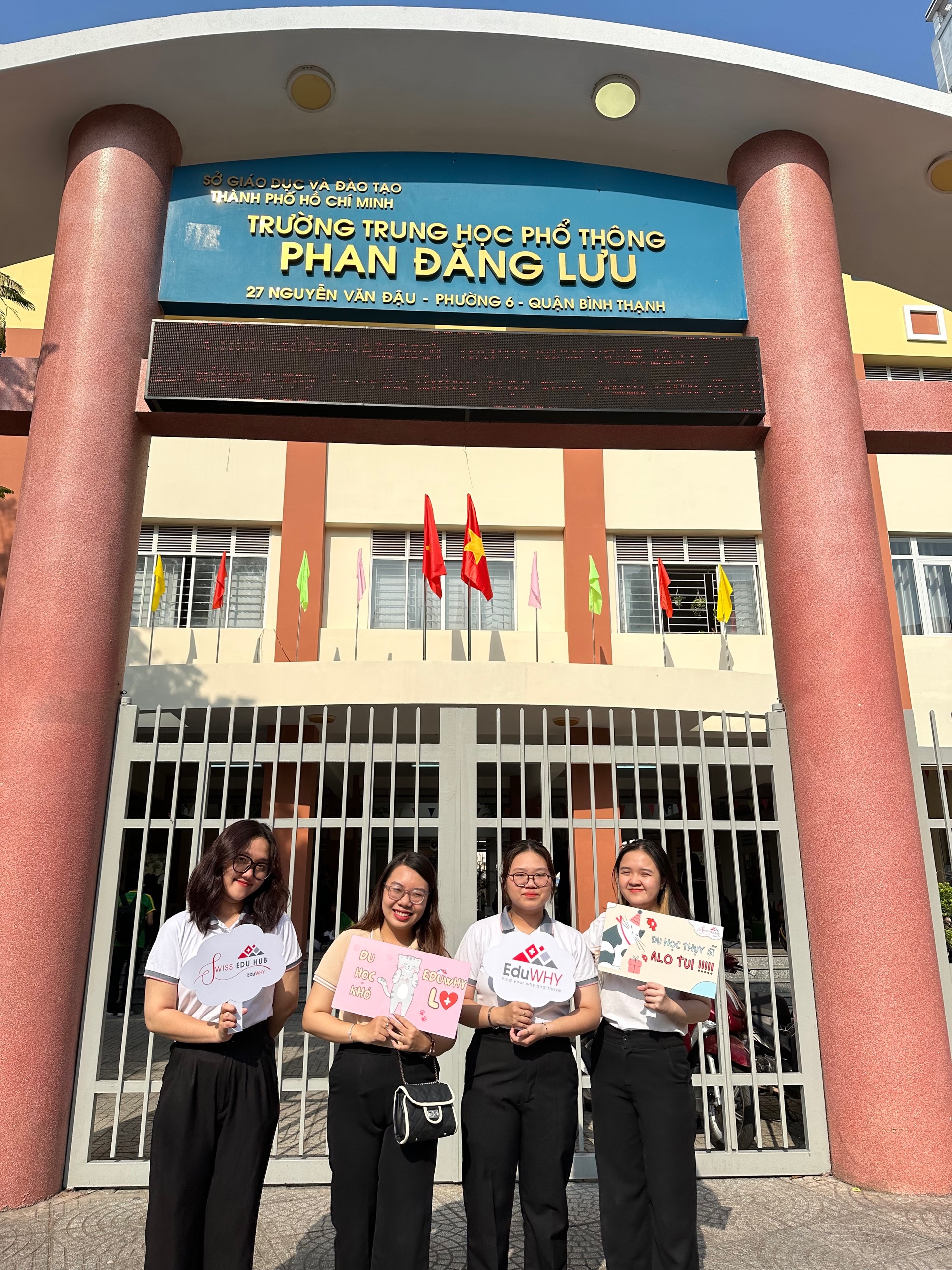 Highschool Tour @ Phan Đăng Lưu High School 1