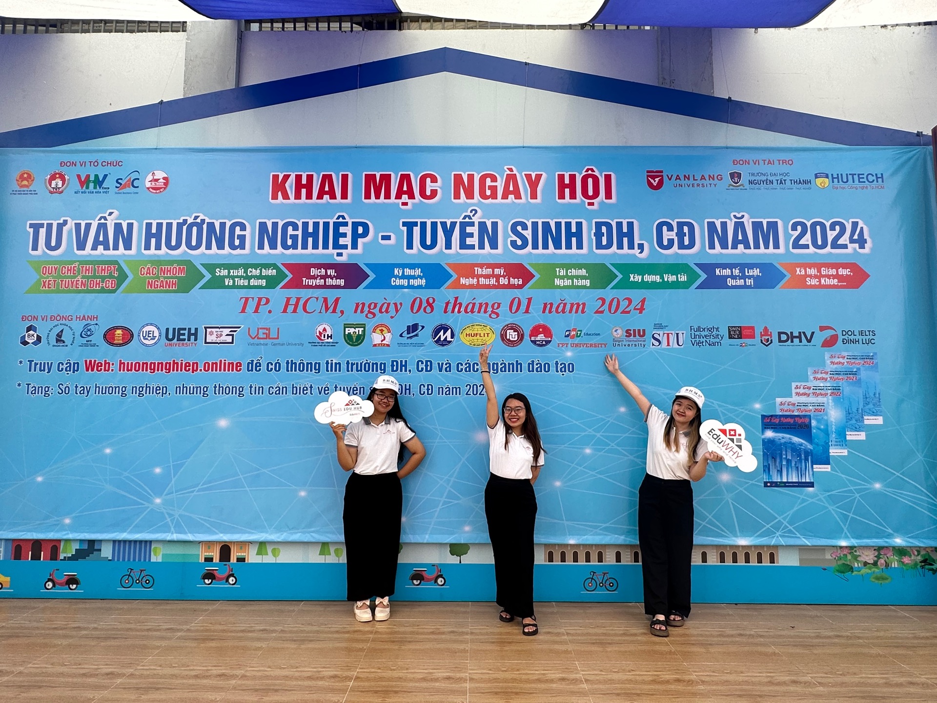 Visit to Gia Định High School