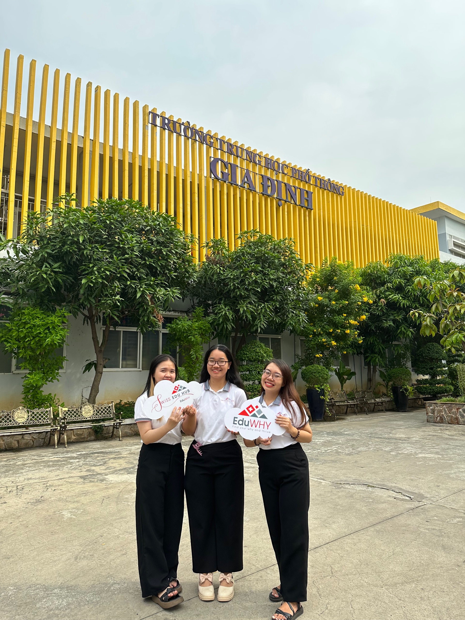 Visit to Gia Định High School 1